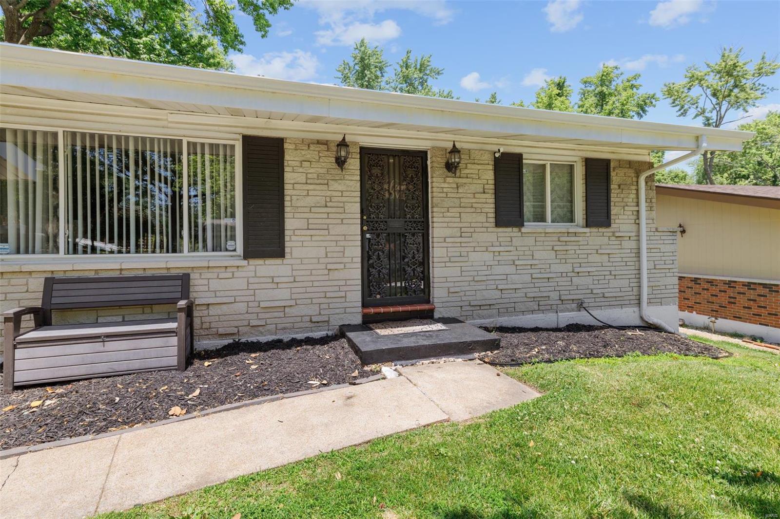 Hathaway Manor 18 - Residential