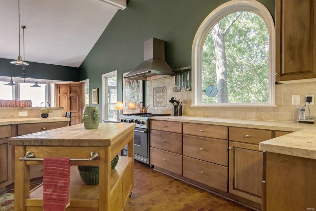 Castlewood Lts 1 Thru 6 & 8 Thru 15 & - Residential