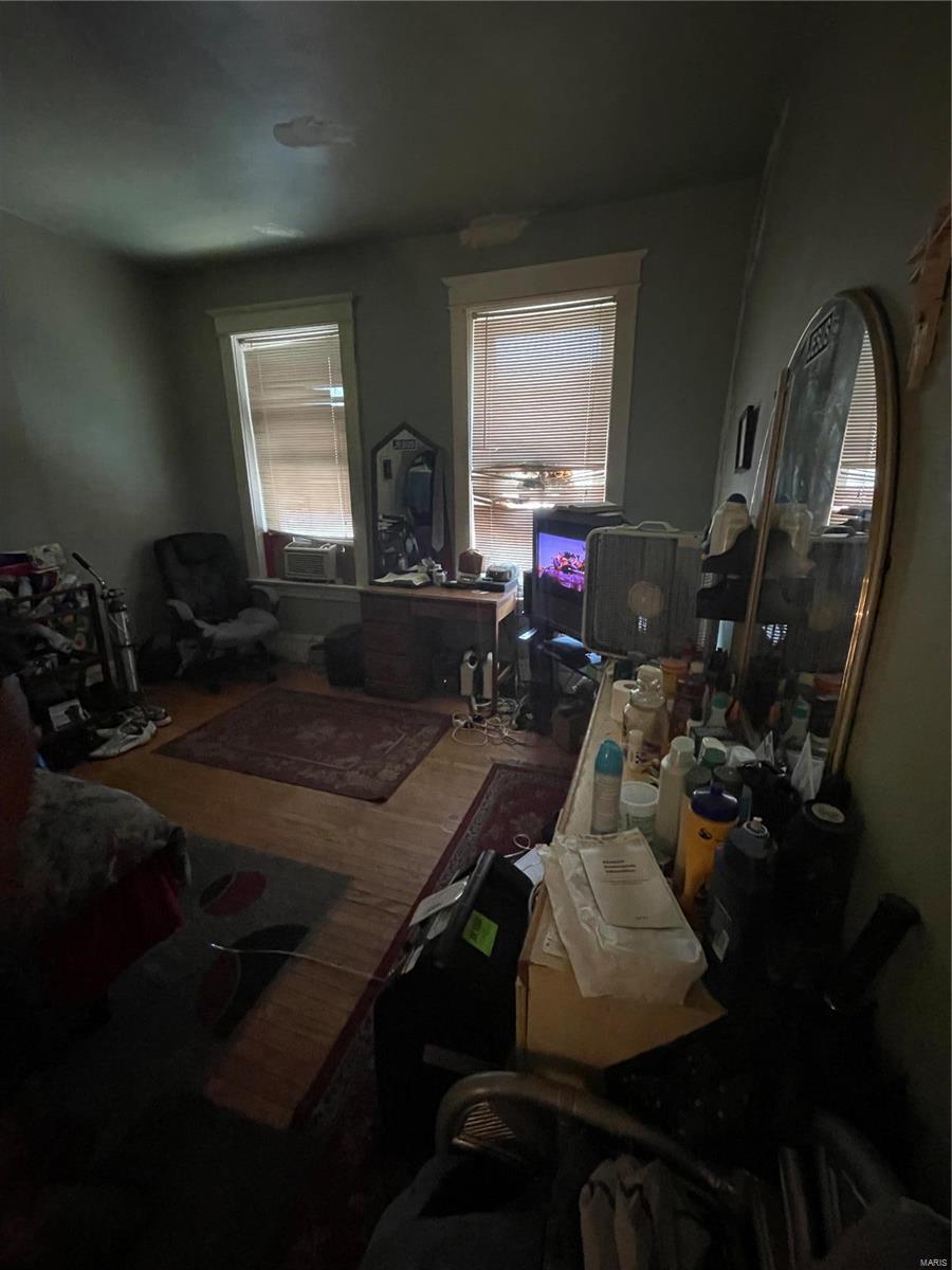 St Louis Commons Add - Residential Income