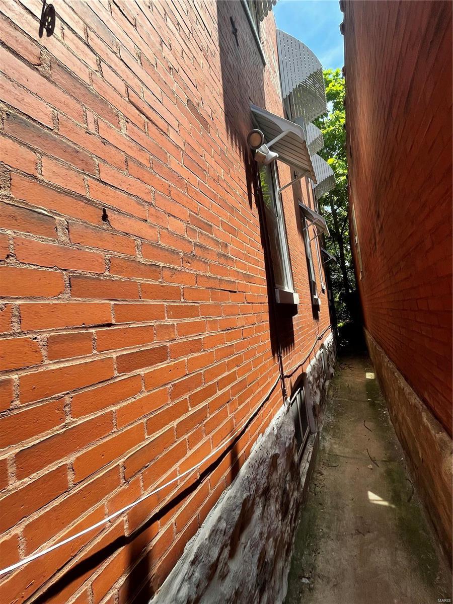 St Louis Commons Add - Residential Income