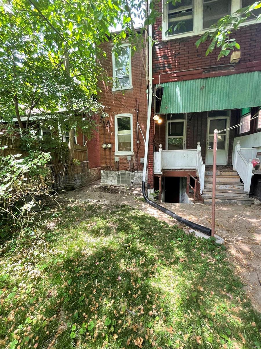 St Louis Commons Add - Residential Income