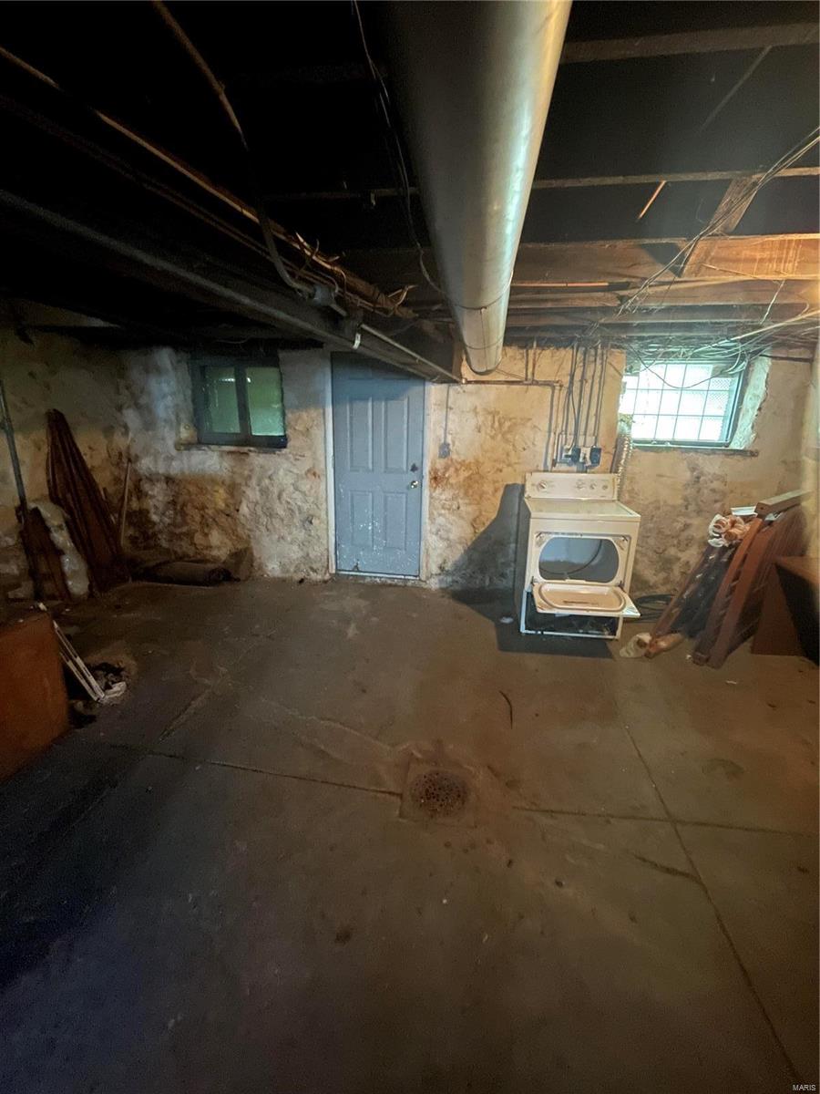 St Louis Commons Add - Residential Income