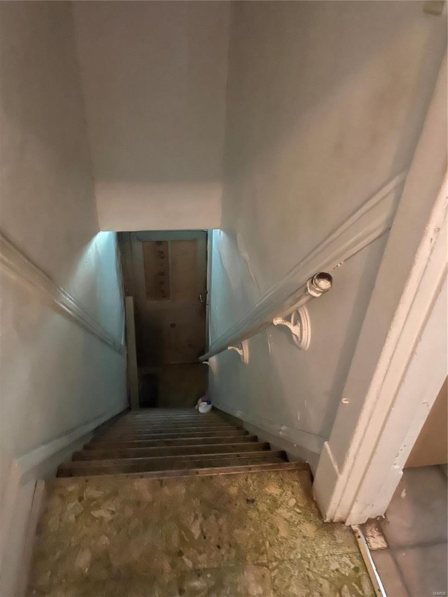 St Louis Commons Add - Residential Income