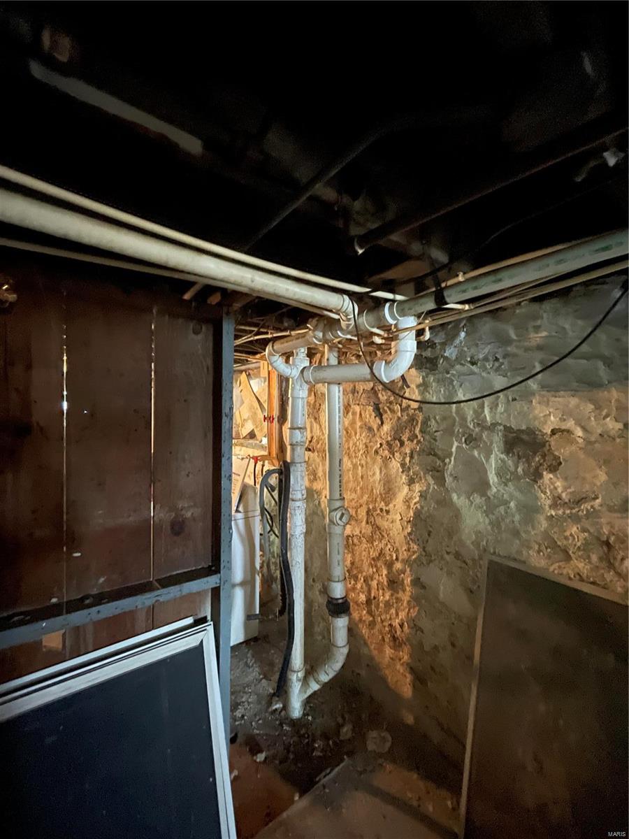 St Louis Commons Add - Residential Income