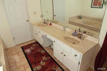 Shenandoah 8 - Residential