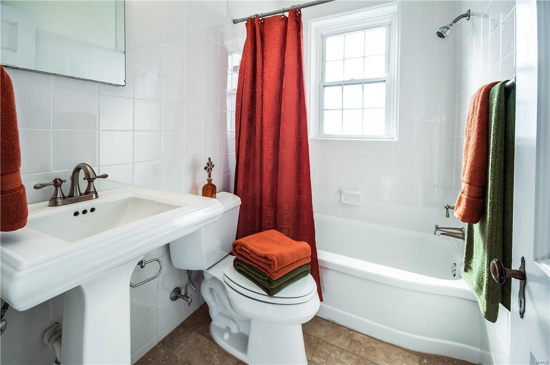 700 South Brentwood Condo - Residential Lease