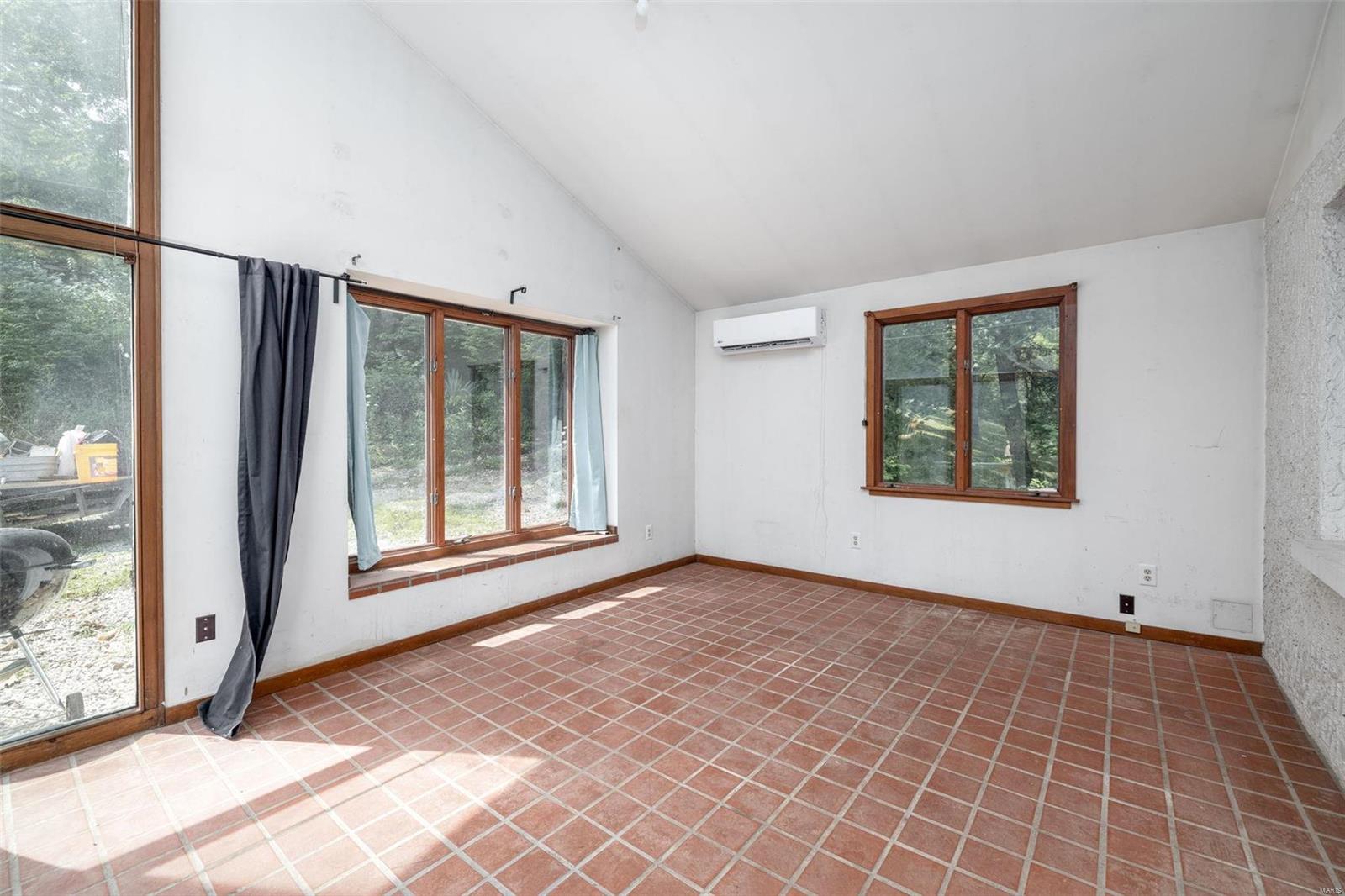 Lake Wauwanoka - Residential