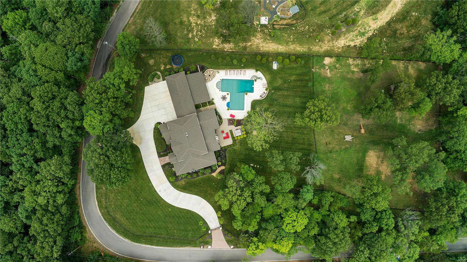 Stonehenge Manor 1 - Residential