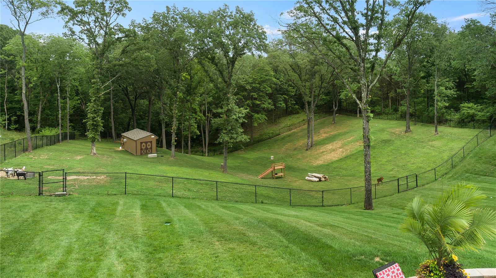 Stonehenge Manor 1 - Residential