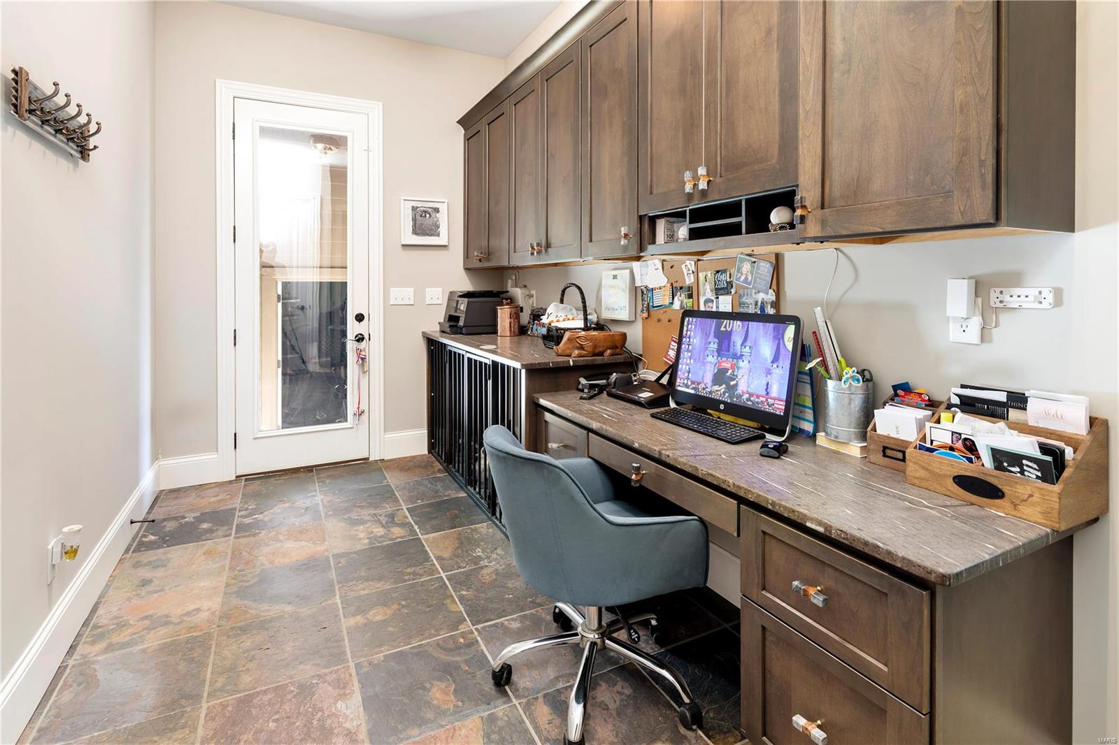 Stonehenge Manor 1 - Residential