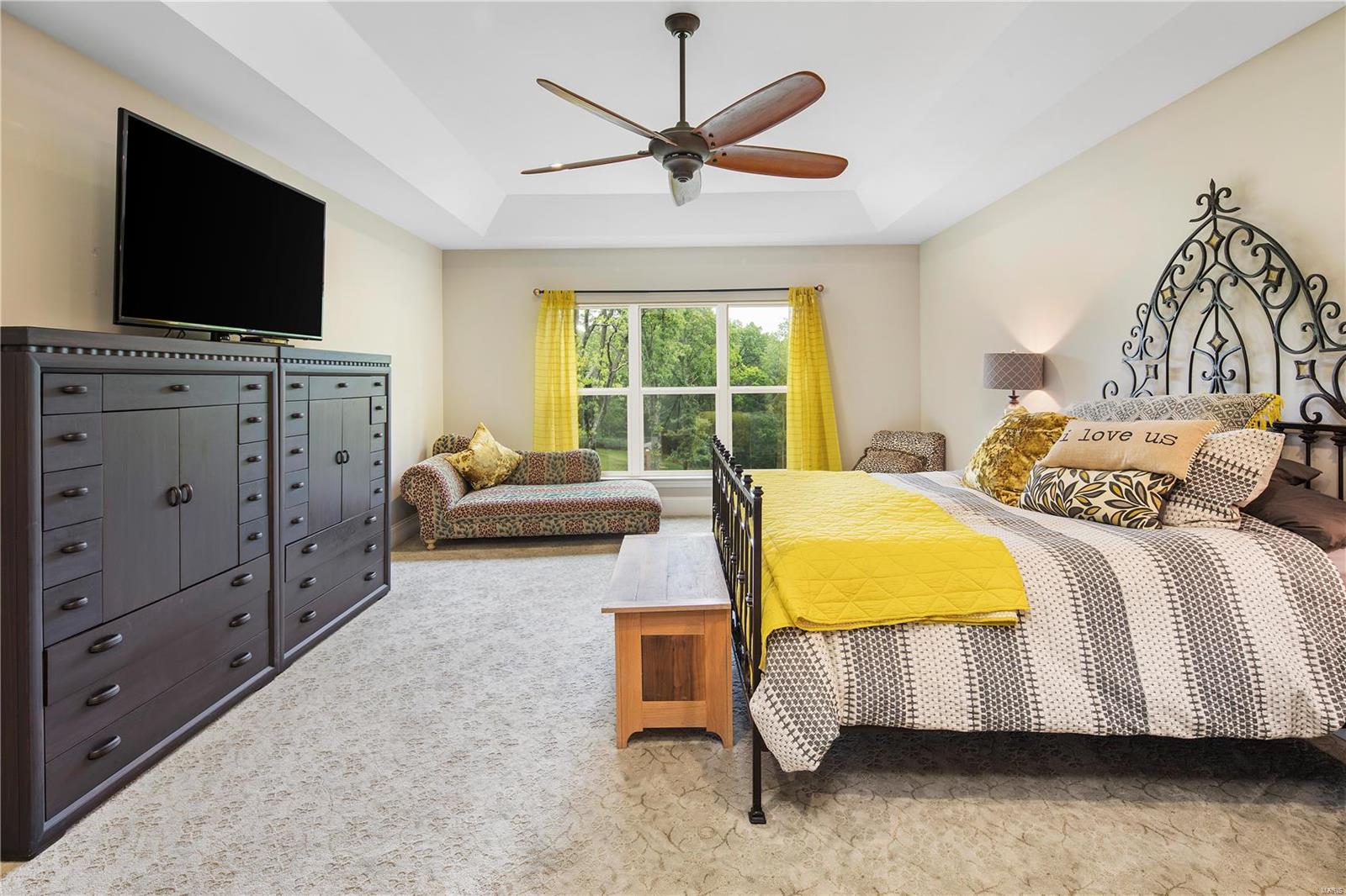 Stonehenge Manor 1 - Residential