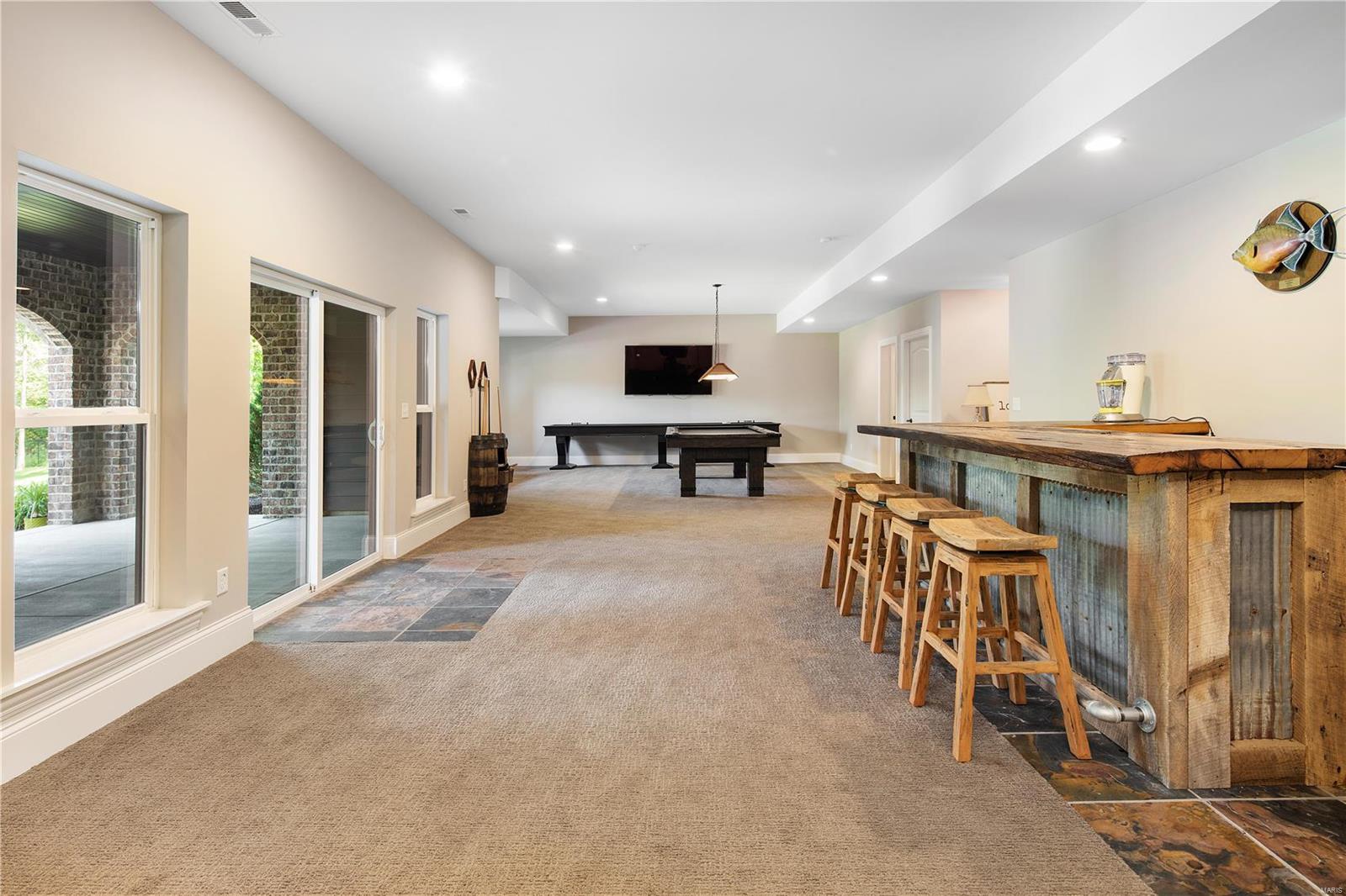 Stonehenge Manor 1 - Residential