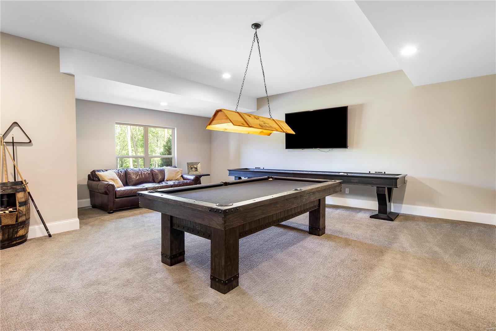 Stonehenge Manor 1 - Residential