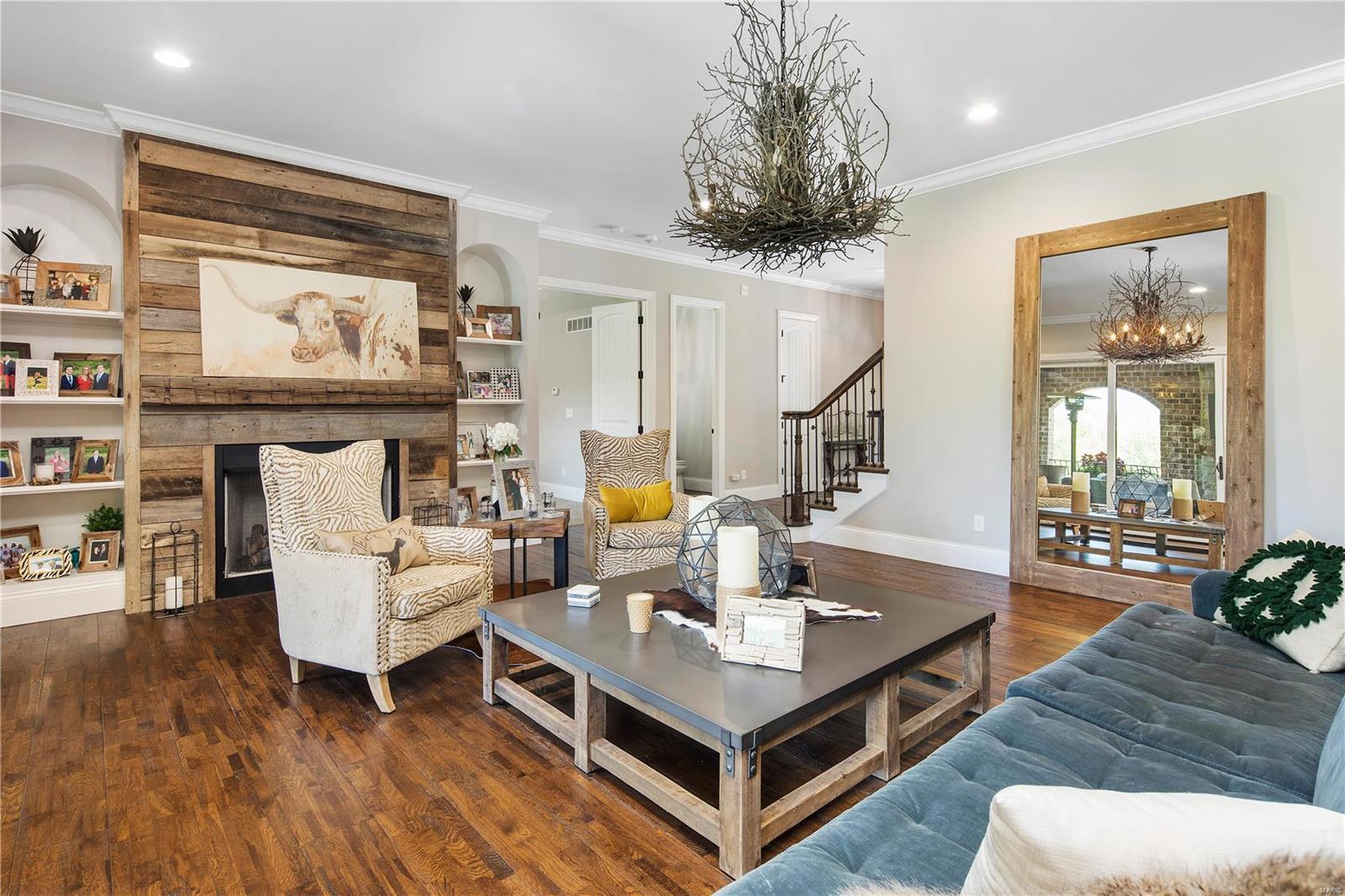 Stonehenge Manor 1 - Residential