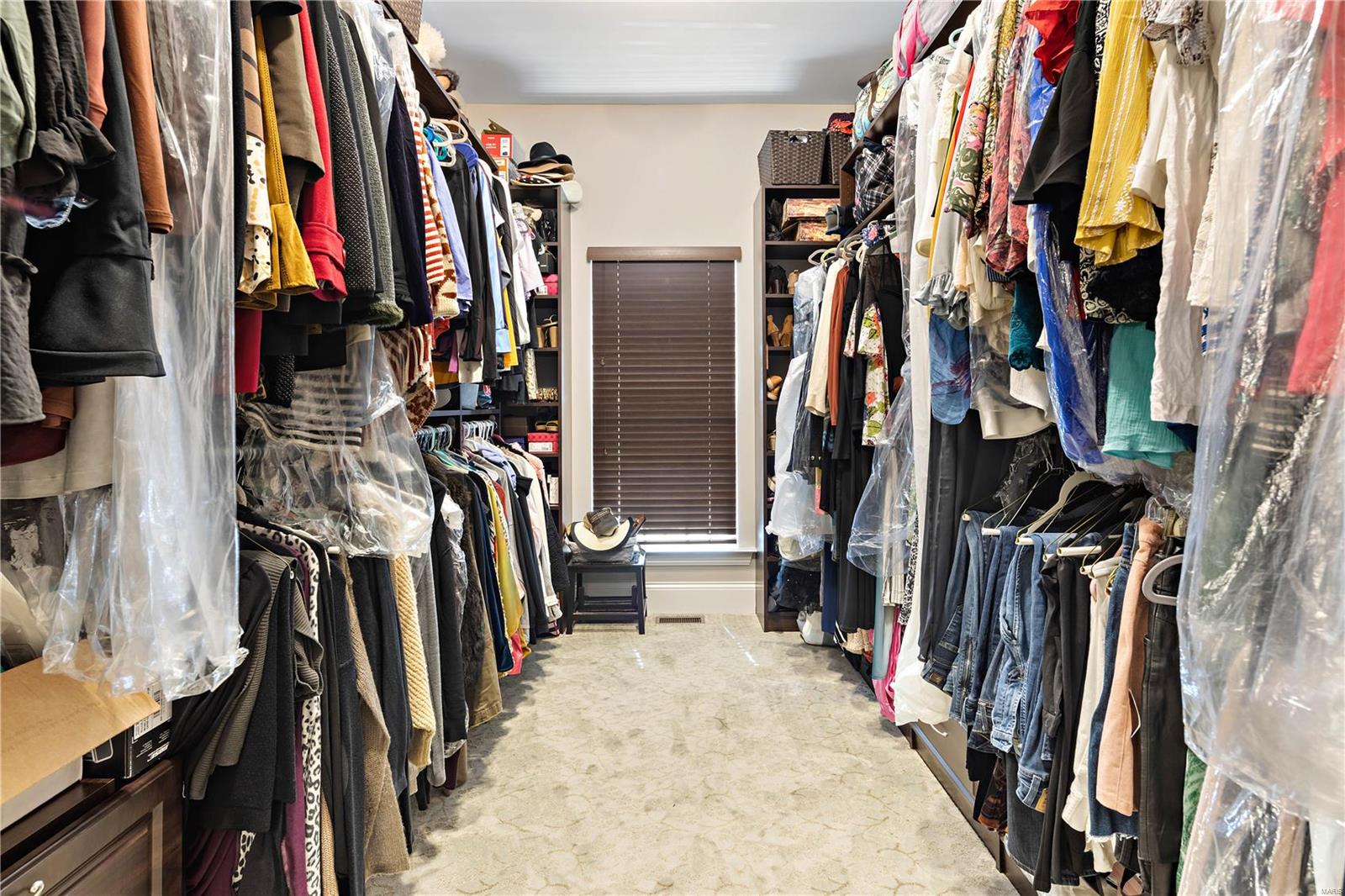 Stonehenge Manor 1 - Residential