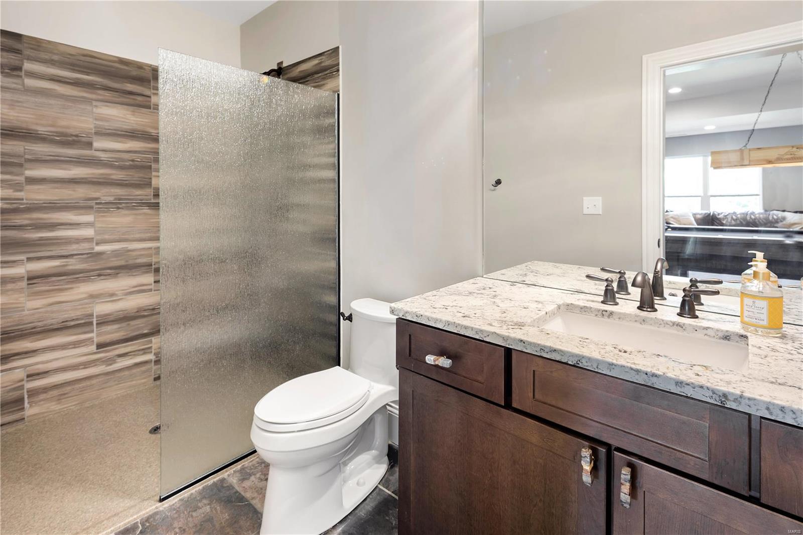 Stonehenge Manor 1 - Residential