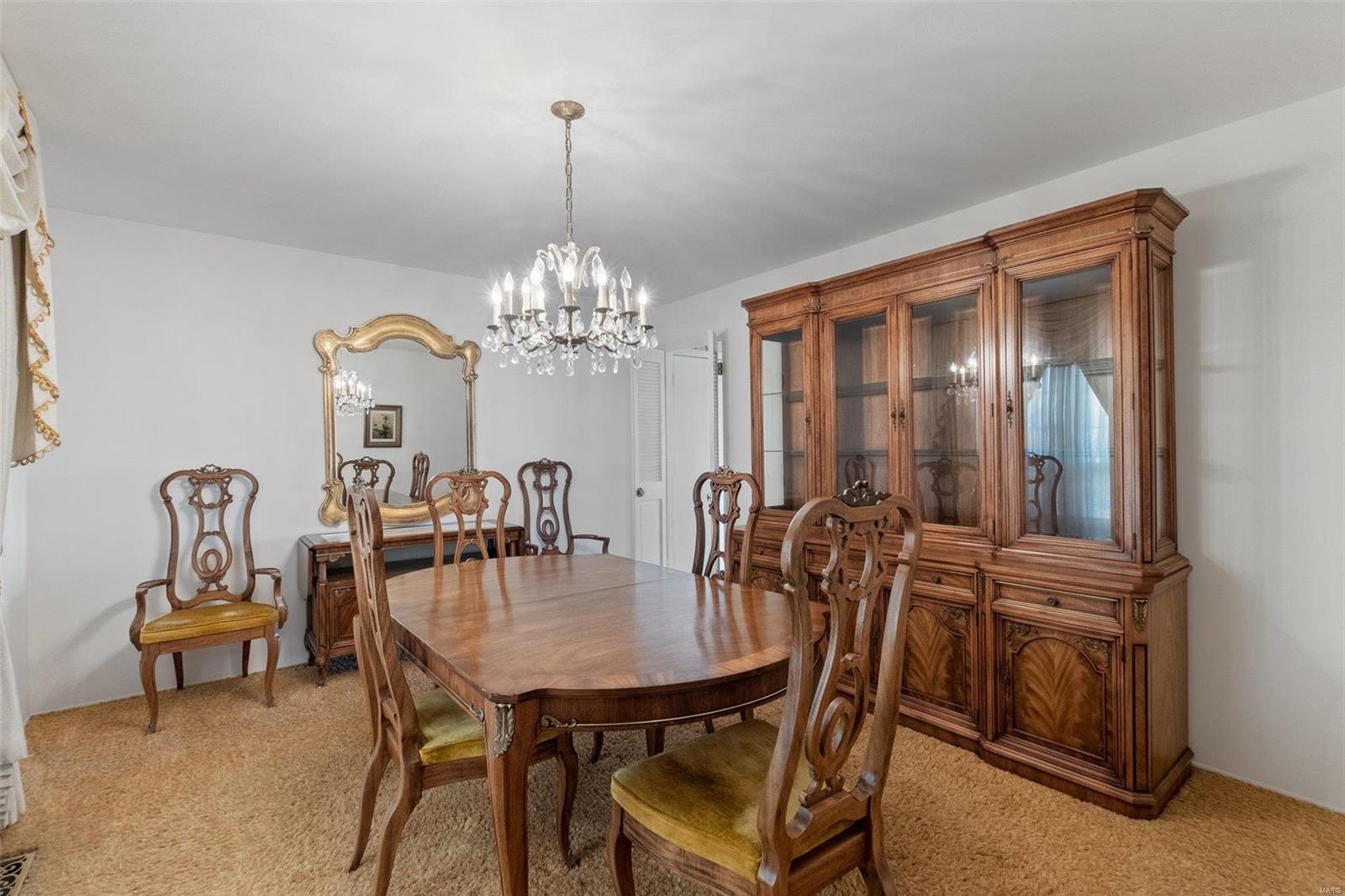 Ladue Trails Sec Of The Village Of - Residential