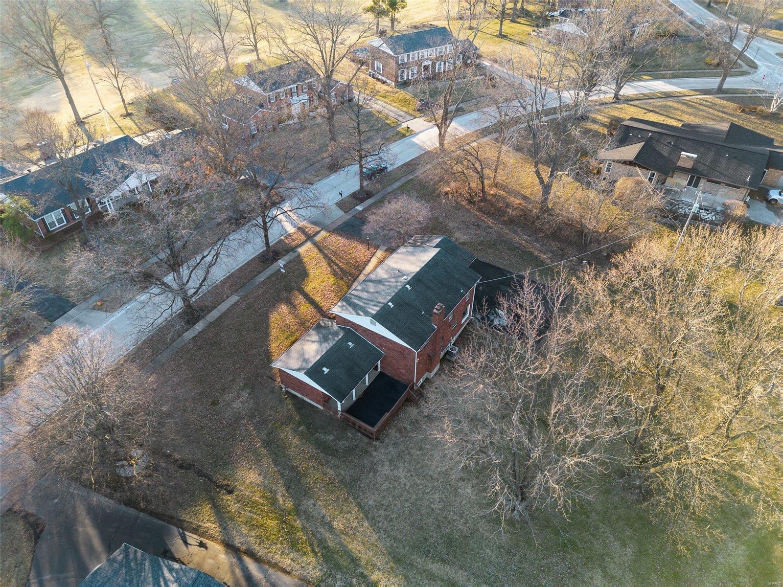 Ladue Trails Sec Of The Village Of - Residential