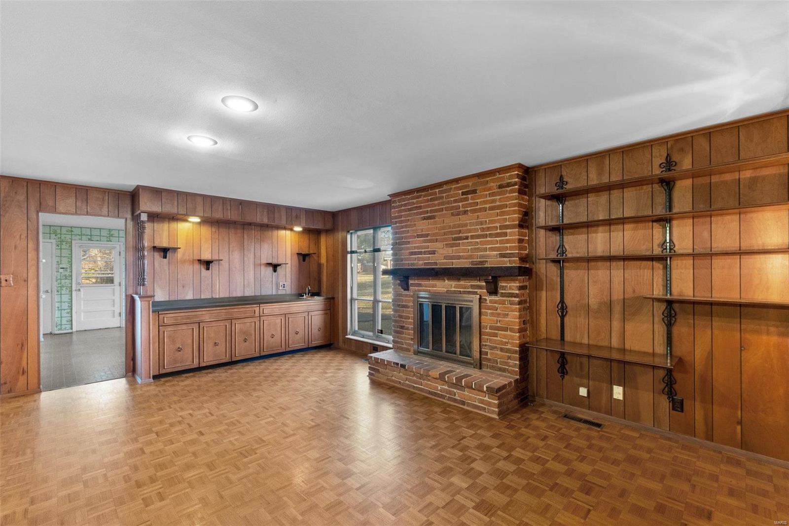 Ladue Trails Sec Of The Village Of - Residential