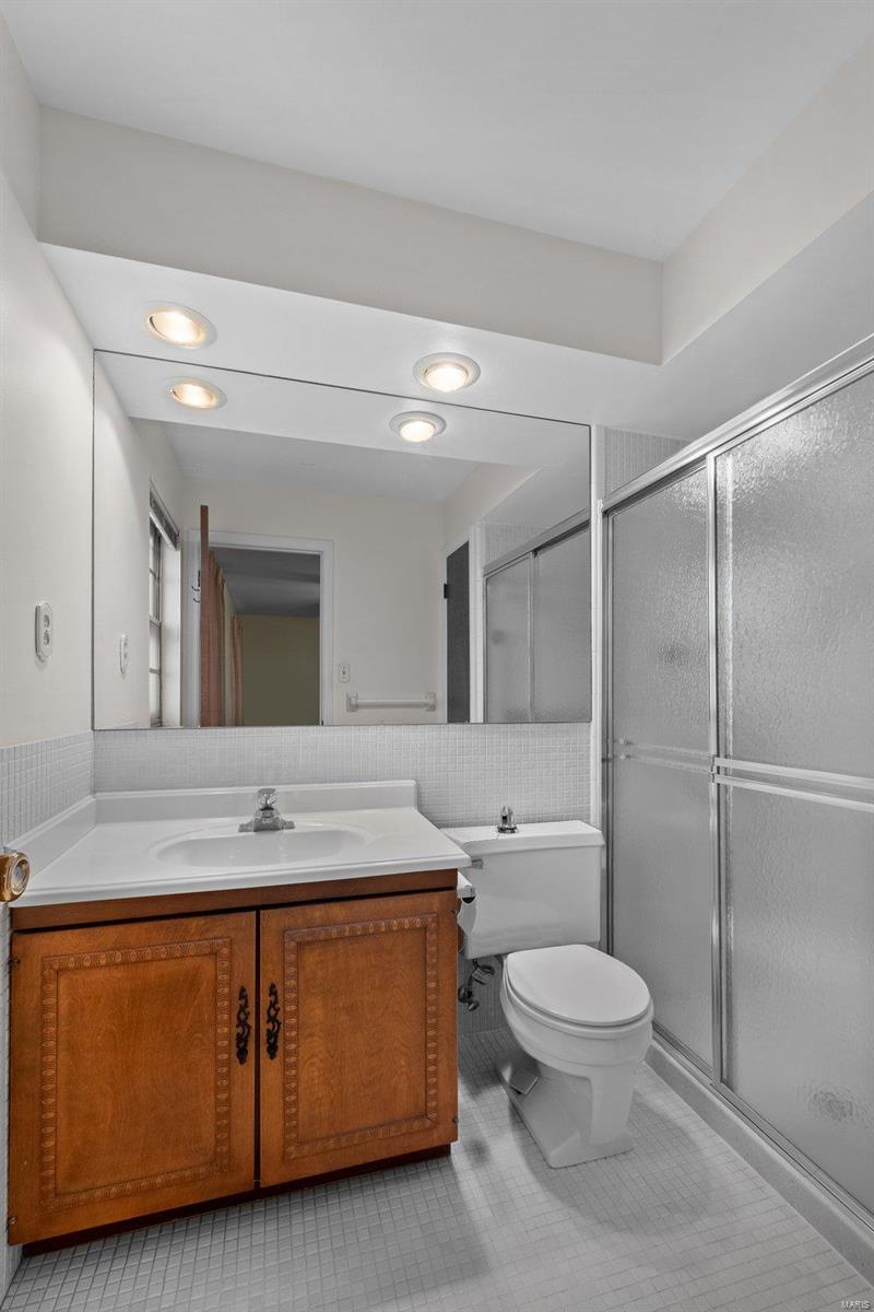 Ladue Trails Sec Of The Village Of - Residential