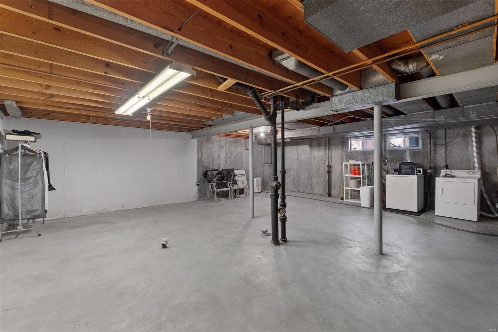 Ladue Trails Sec Of The Village Of - Residential