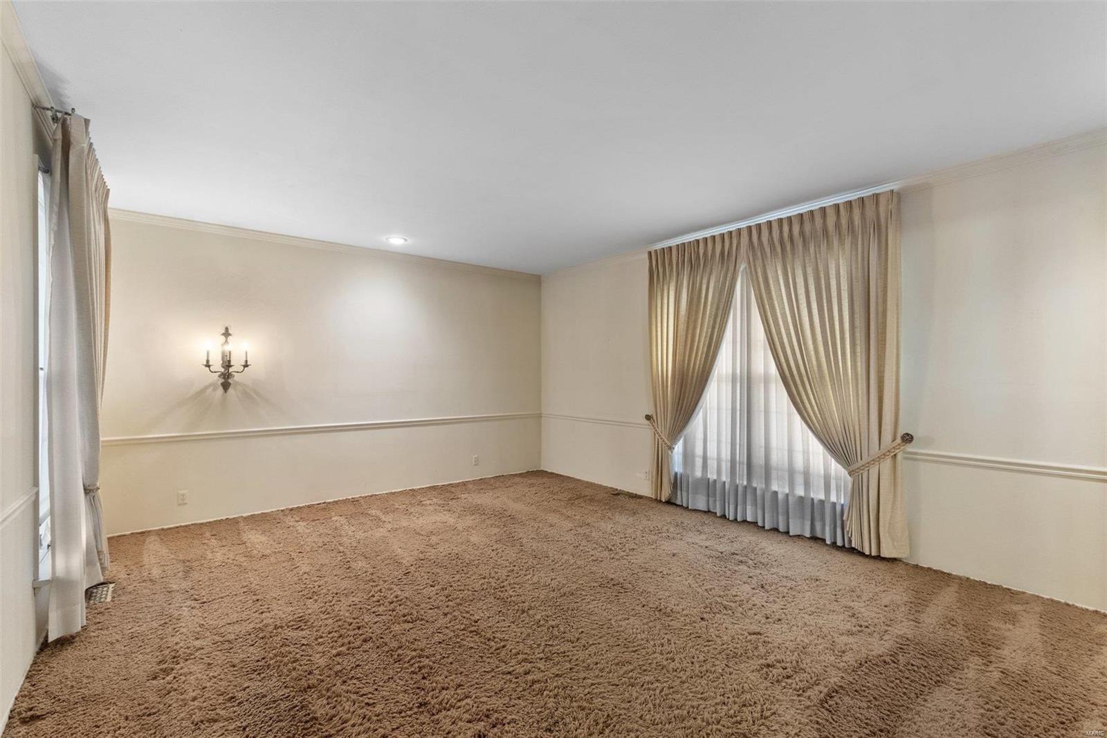 Ladue Trails Sec Of The Village Of - Residential