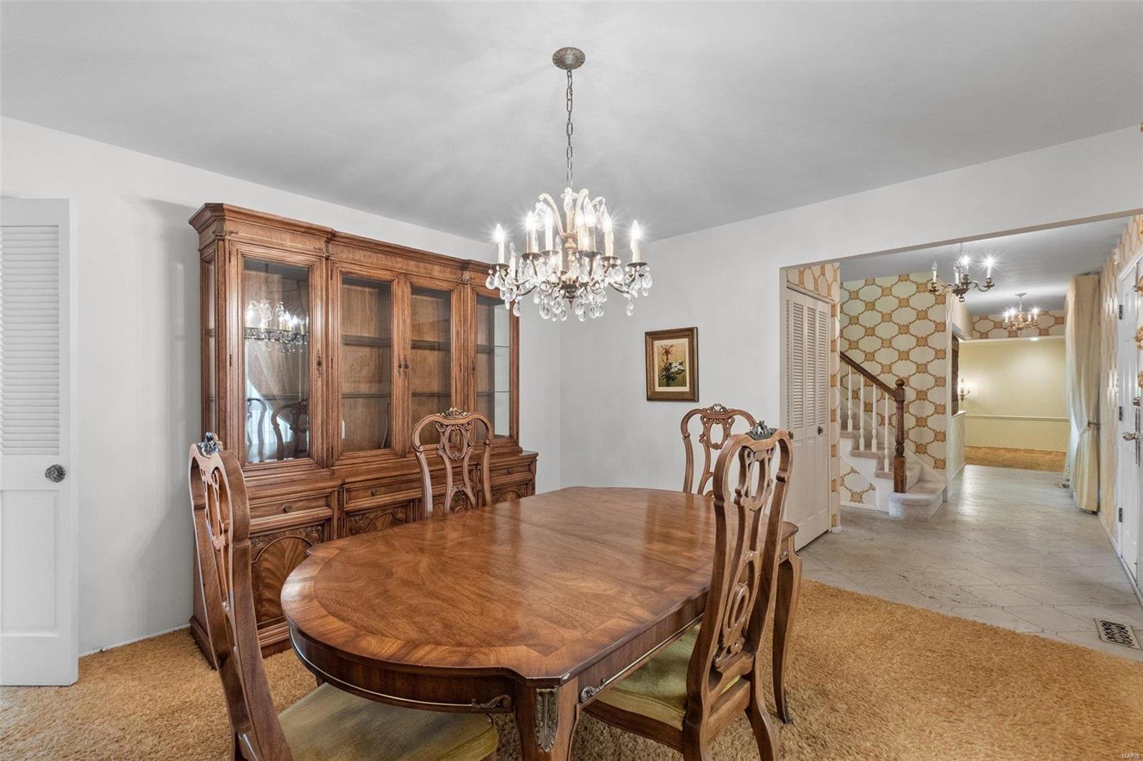 Ladue Trails Sec Of The Village Of - Residential