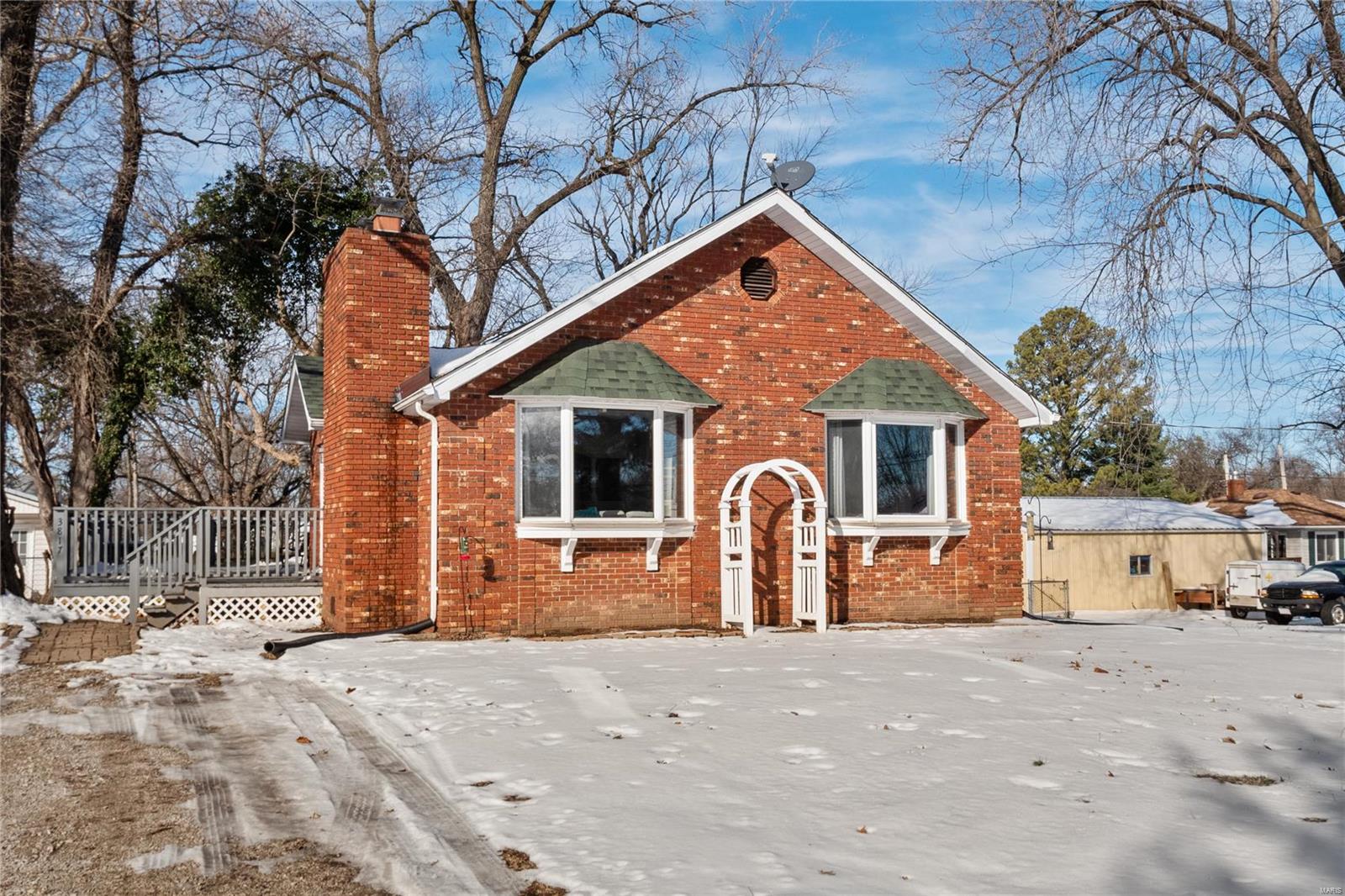 Fairview Heights, Illinois 62208, United States, 2 Bedrooms Bedrooms, ,1 BathroomBathrooms,Residential,Pending,21219