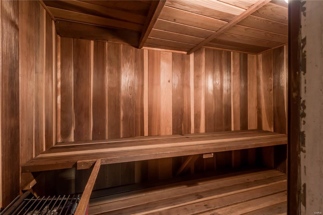 Country Club Place - Residential