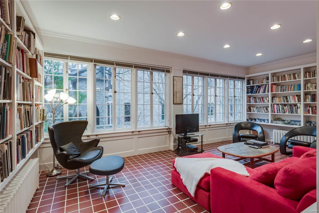 Country Club Place - Residential