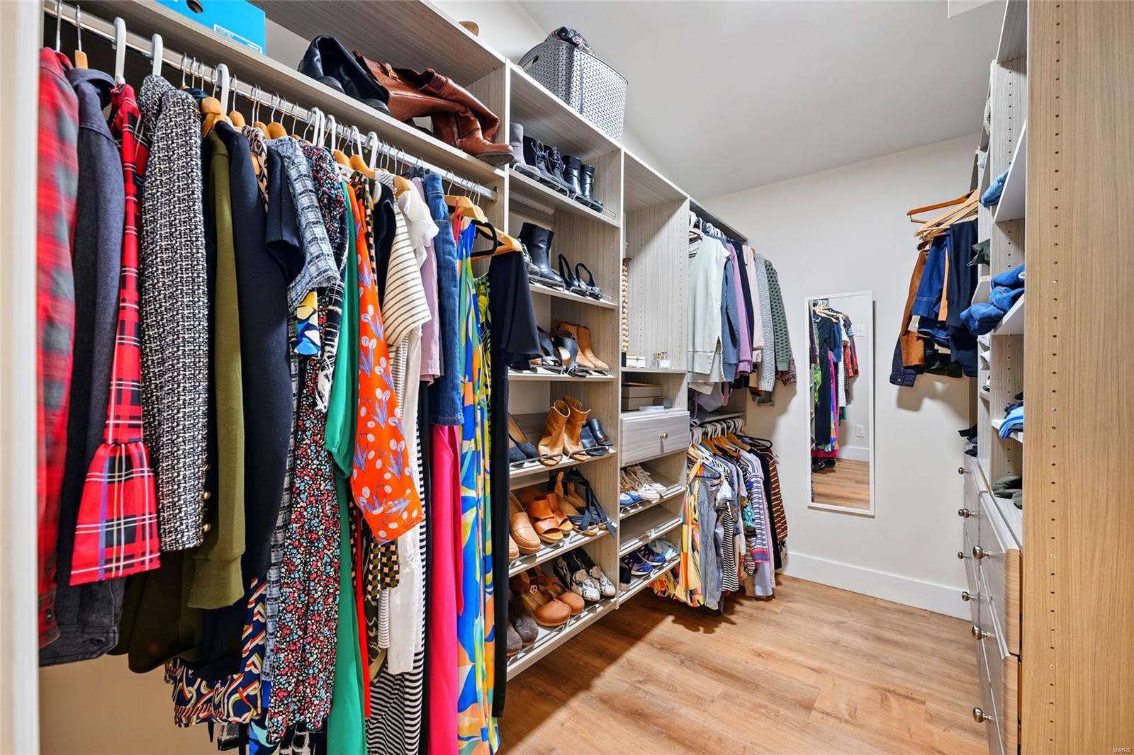 St Louis, Missouri 63122, United States, 4 Bedrooms Bedrooms, ,3 BathroomsBathrooms,Residential,Pending,113365