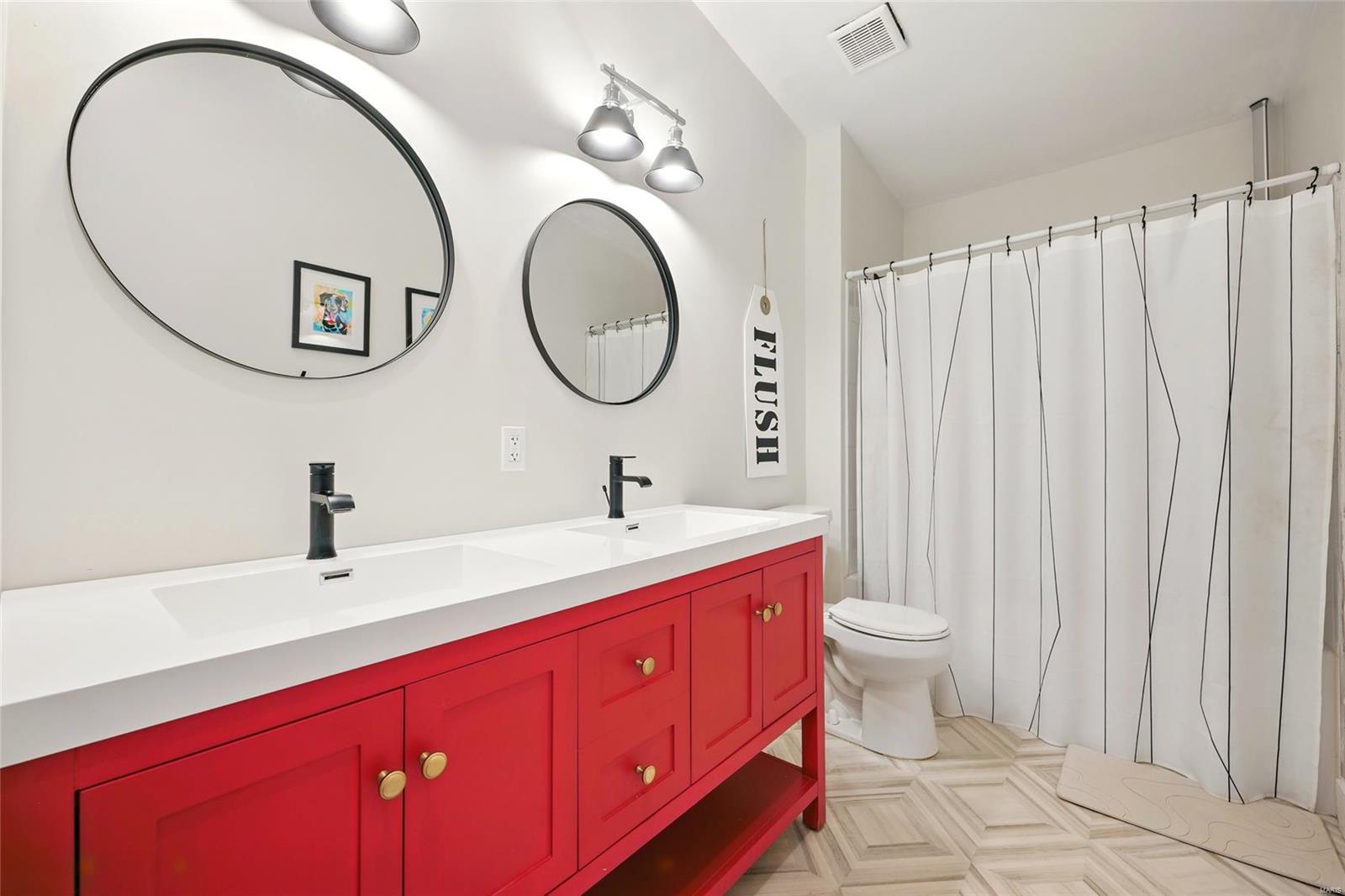 St Louis, Missouri 63122, United States, 4 Bedrooms Bedrooms, ,3 BathroomsBathrooms,Residential,Pending,113365