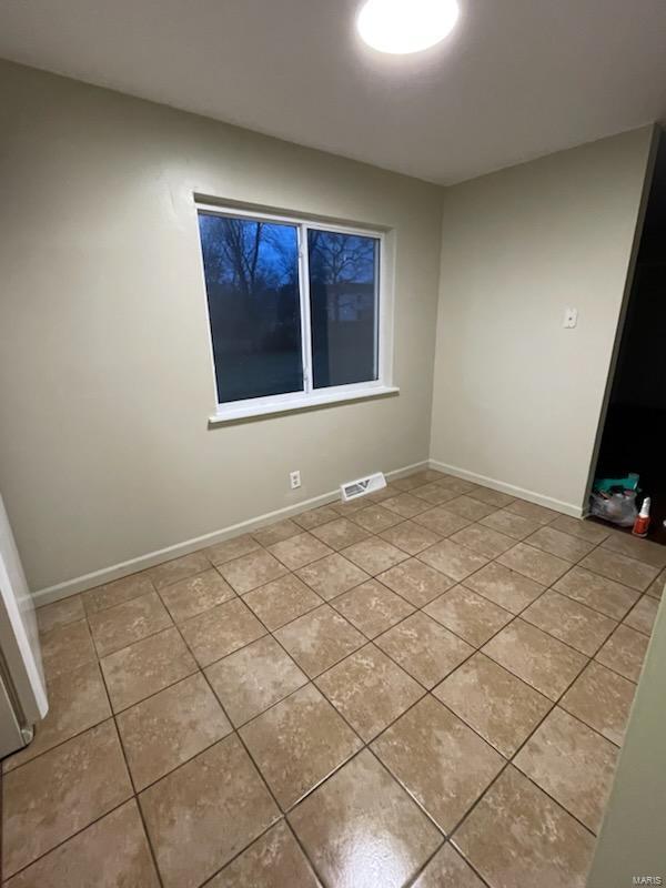 Ross Add 02 - Residential Income