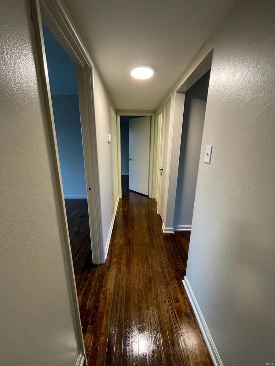 Ross Add 02 - Residential Income