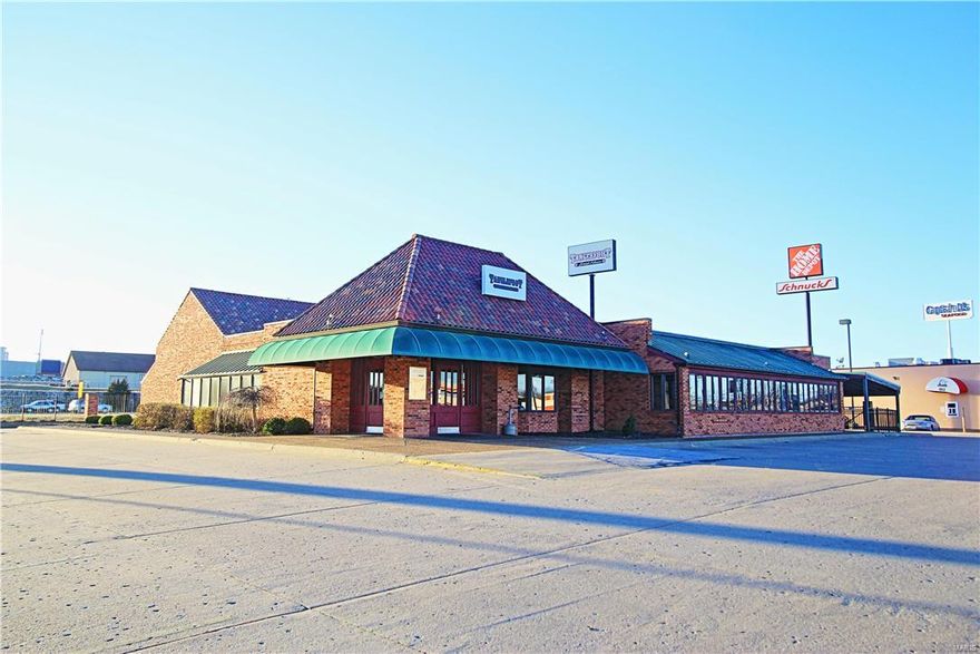 Remarkable location for just about any type of business venture.  GREAT and I mean great interstate visibility. Was operated as a restaurant but this location can be converted to suite your needs. Great demographic data support just about any model. Lots of parking and all underground utilities make this a prime location. Location: High Traffic, Hwy/Interstate Frntg, Retail Center