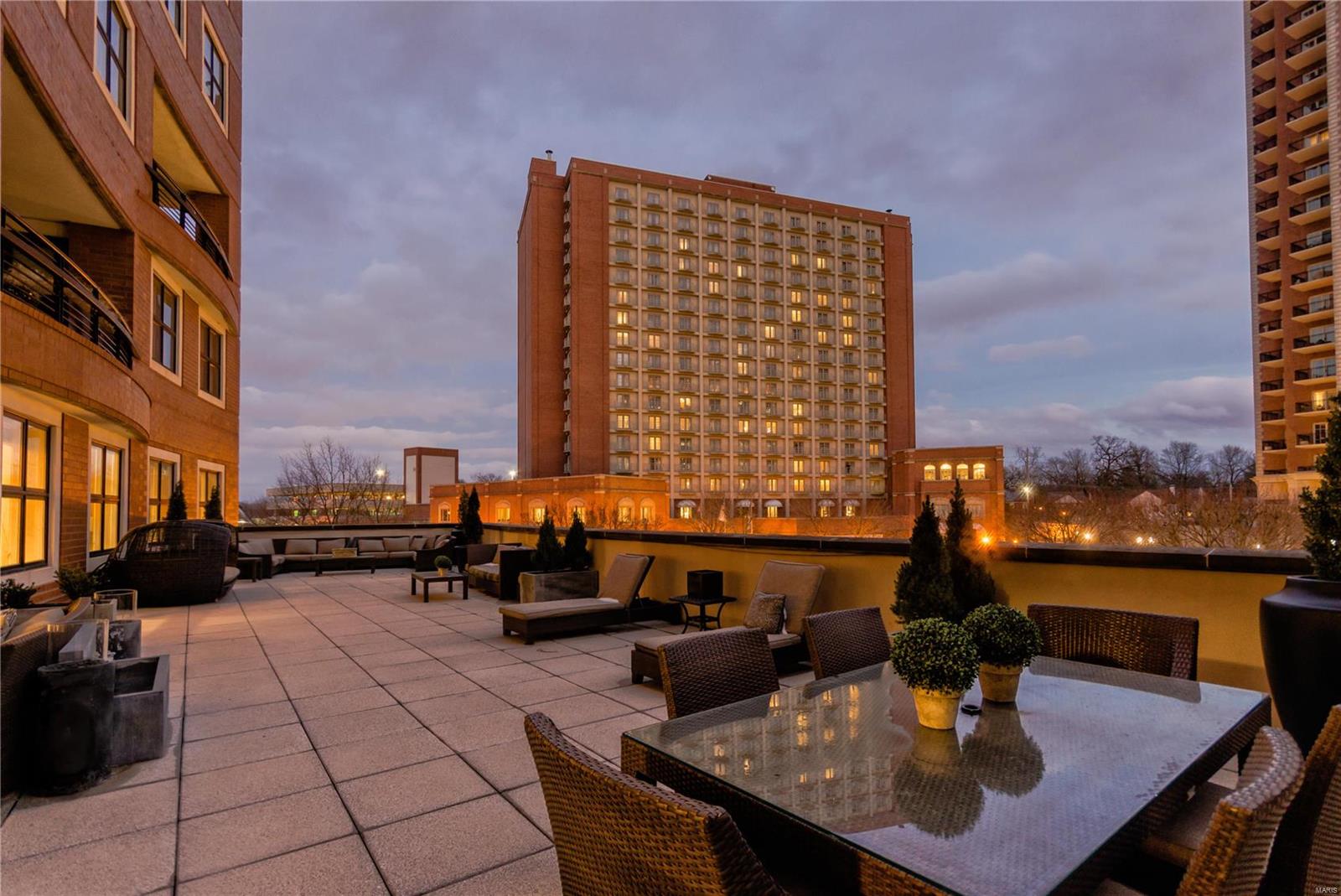 Crescent Condo - Residential