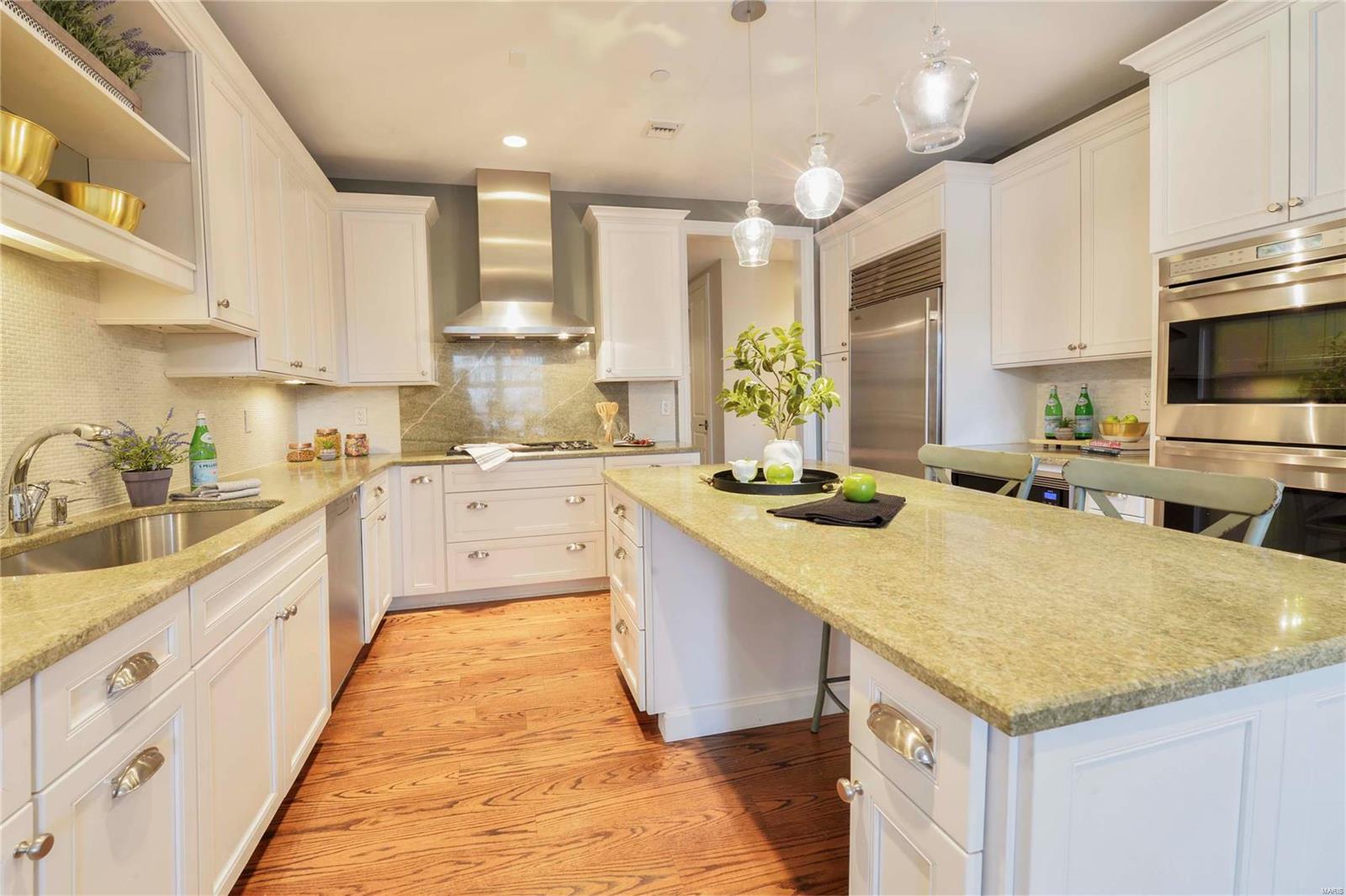 Crescent Condo - Residential