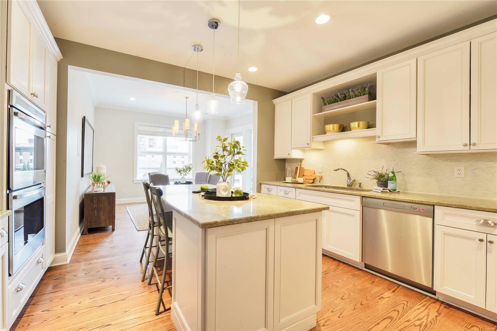 Crescent Condo - Residential