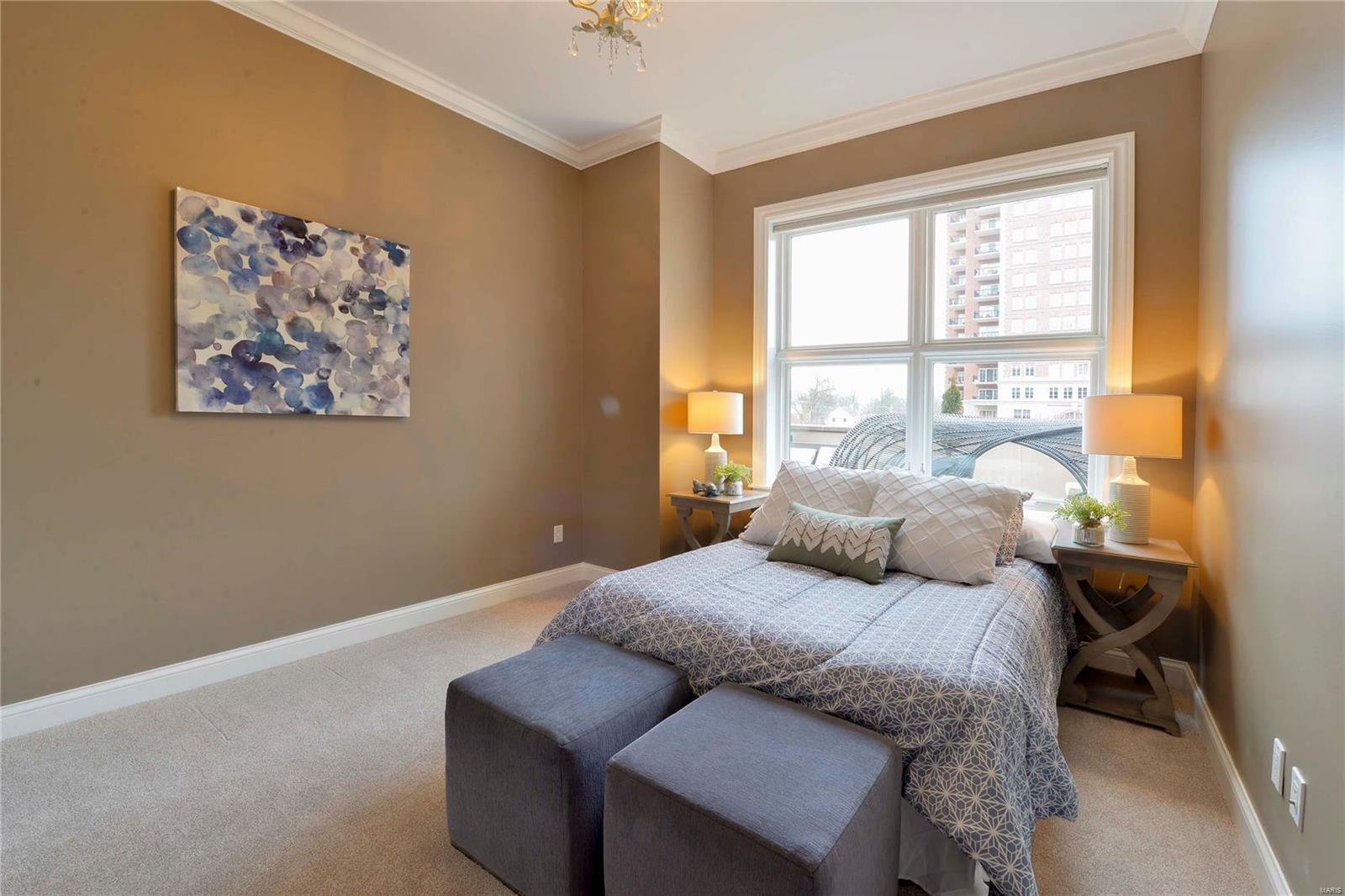 Crescent Condo - Residential