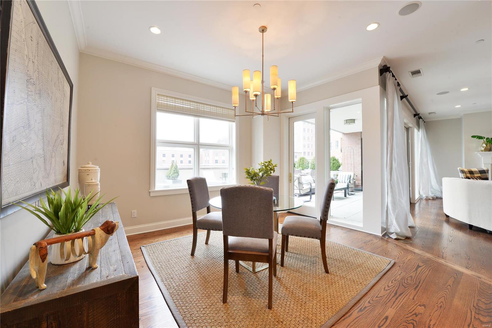 Crescent Condo - Residential