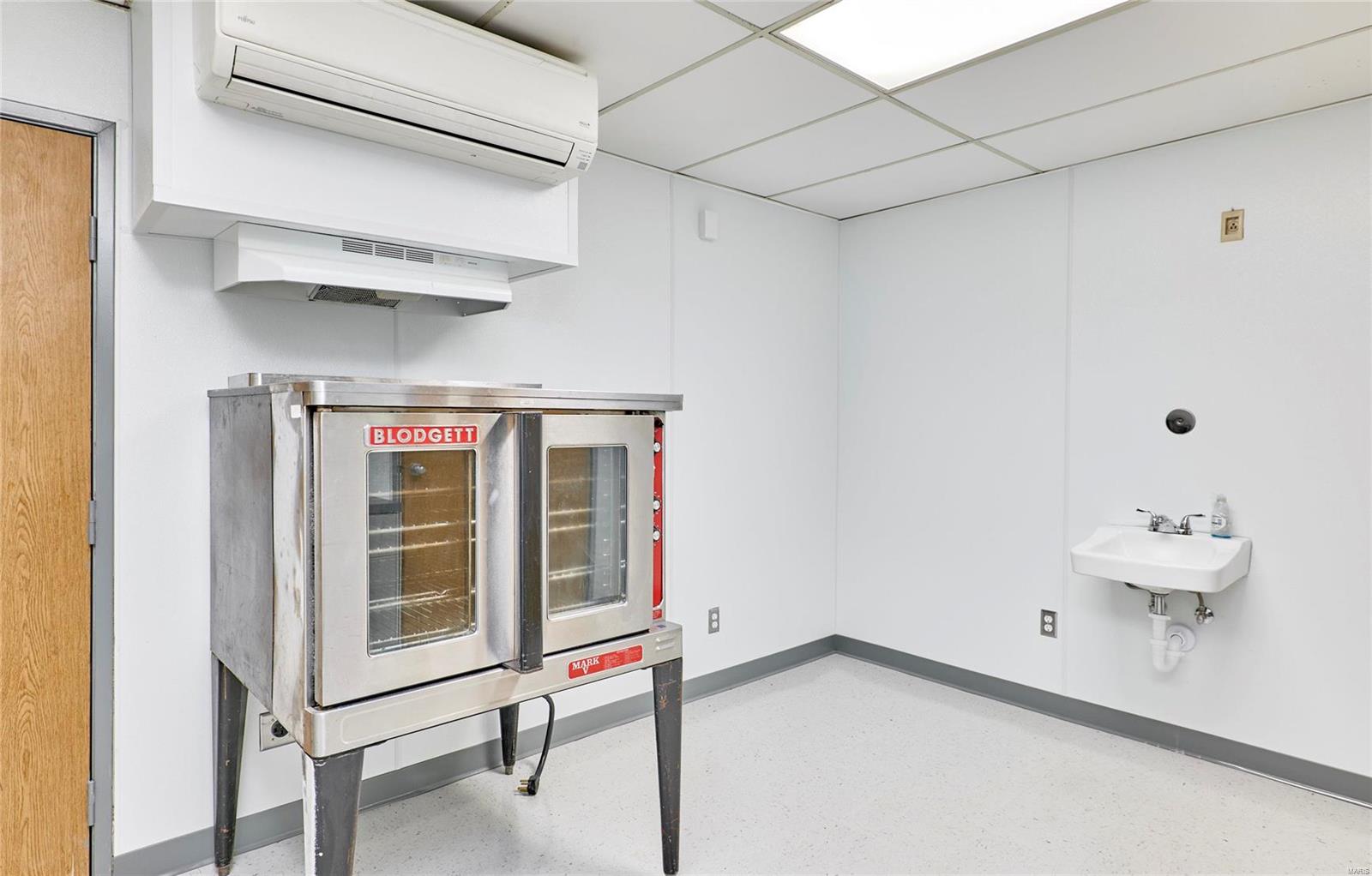 NA - Commercial Sale