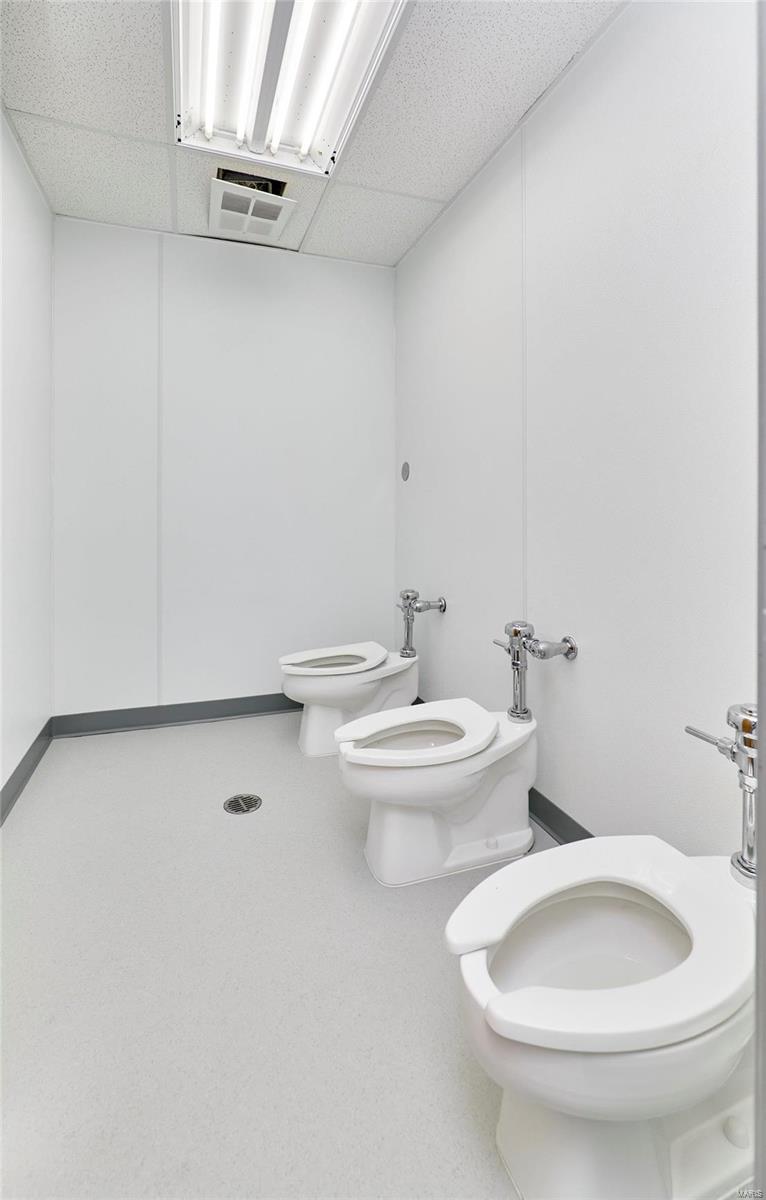 NA - Commercial Sale