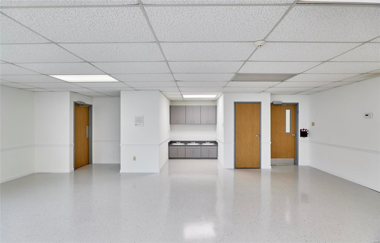 NA - Commercial Sale