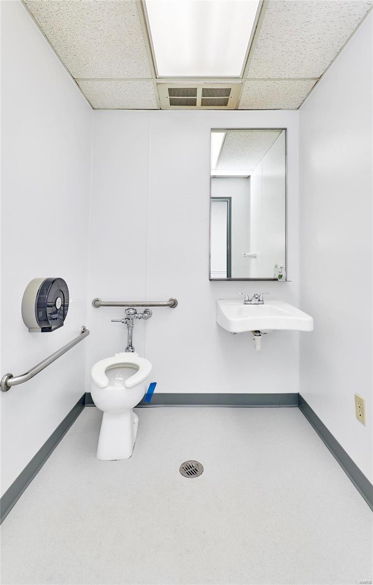 NA - Commercial Sale