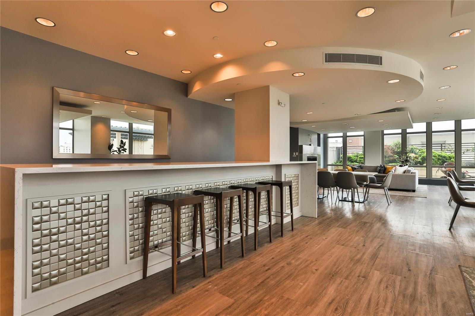 Park East Tower - Residential