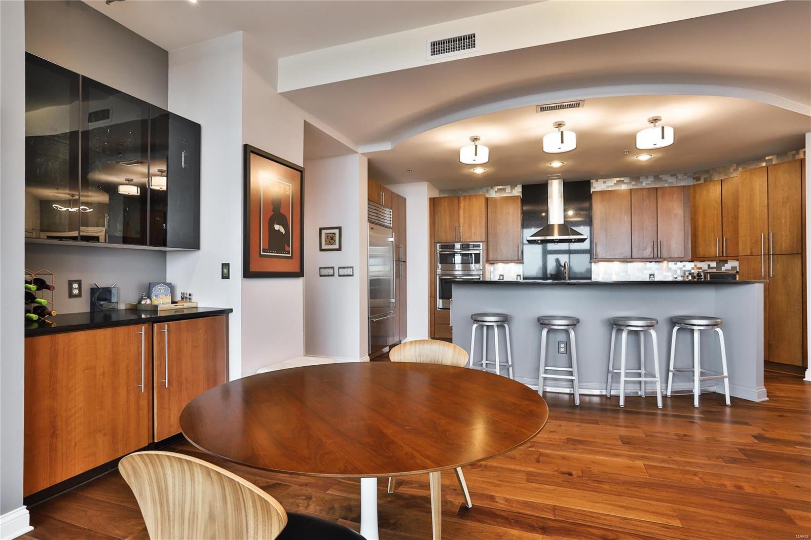 Park East Tower - Residential