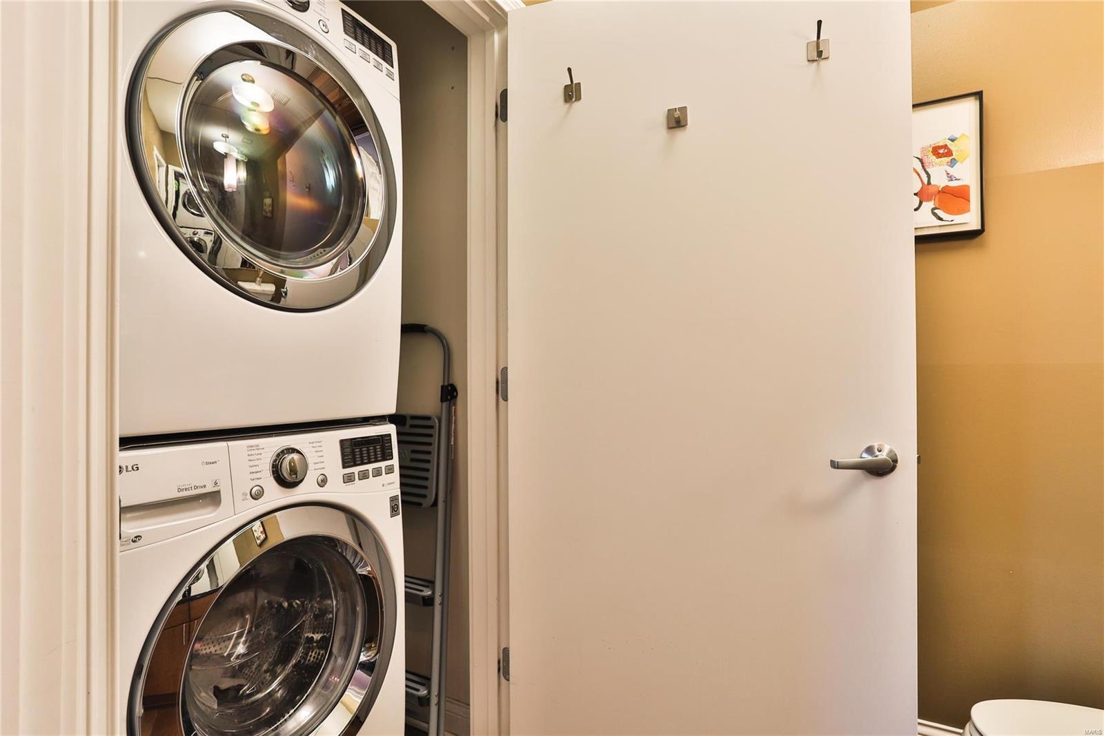 Park East Tower - Residential