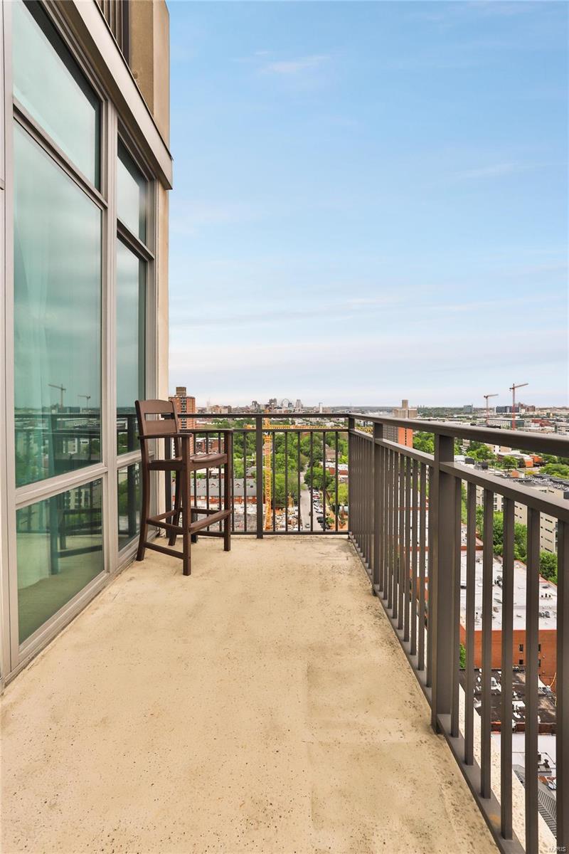 Park East Tower - Residential