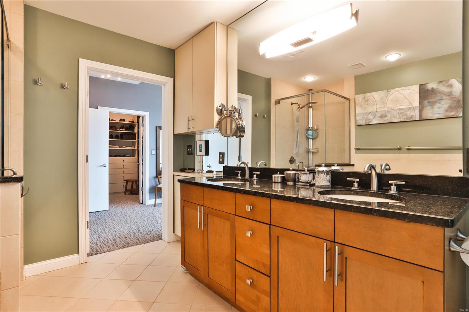 Park East Tower - Residential