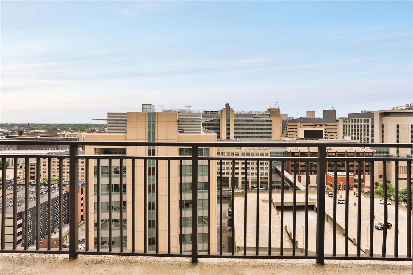 Park East Tower - Residential